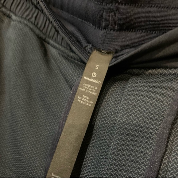 Lululemon Grid Tech Pant Navy Blue Small - Picture 7 of 7